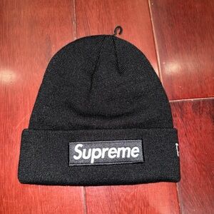 Supreme X NewEra beanie